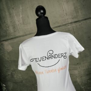 T-shirt voorzien van bedrukking